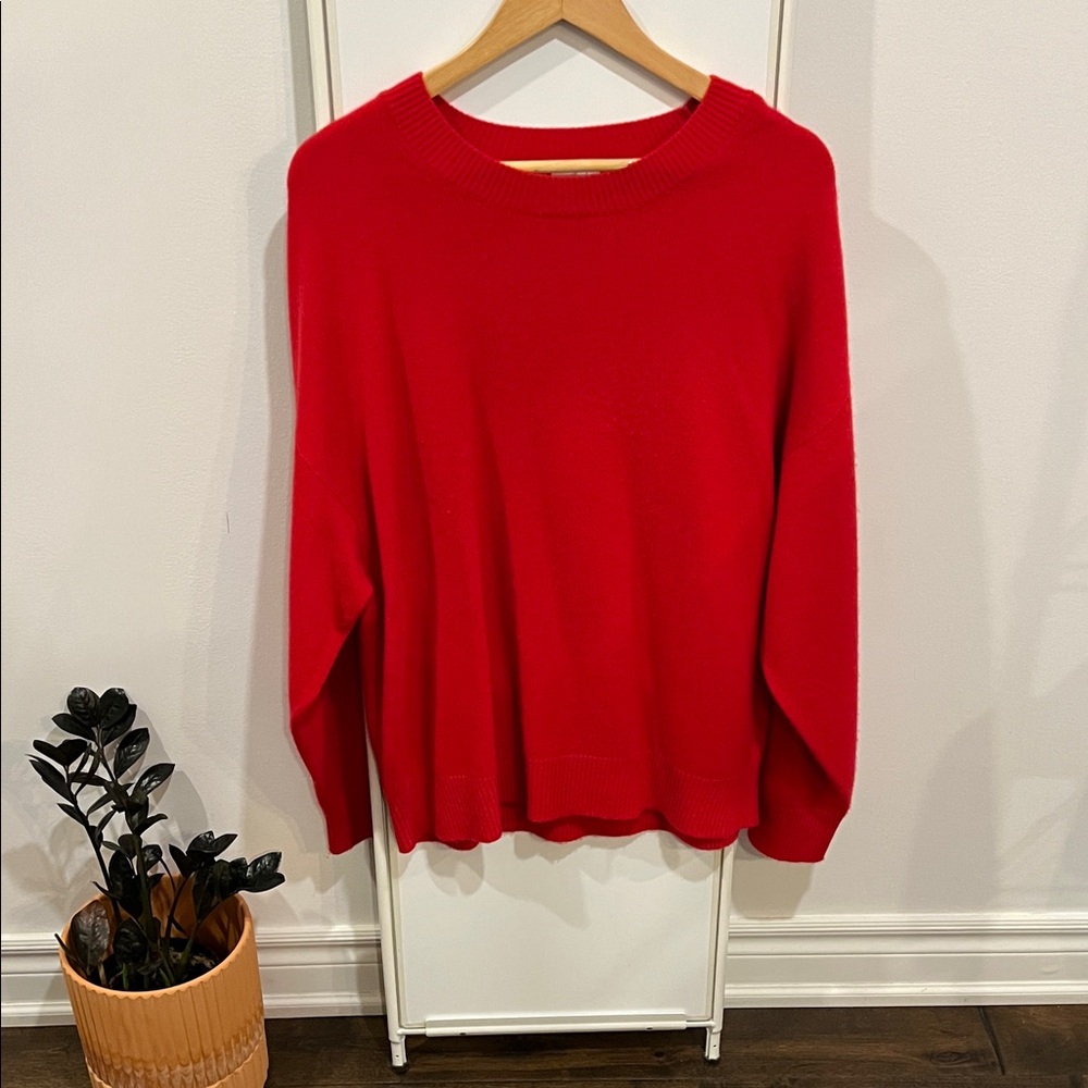 Wilfred Isabelle Wool Cashmere Sweater in Flashing Red